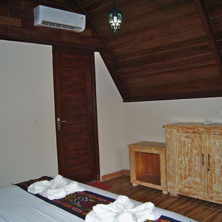 Hotel Ghamed Sari Esterno foto