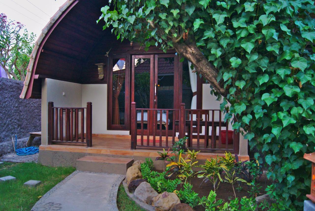 Hotel Ghamed Sari Esterno foto