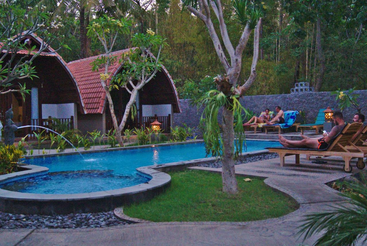 Hotel Ghamed Sari Esterno foto
