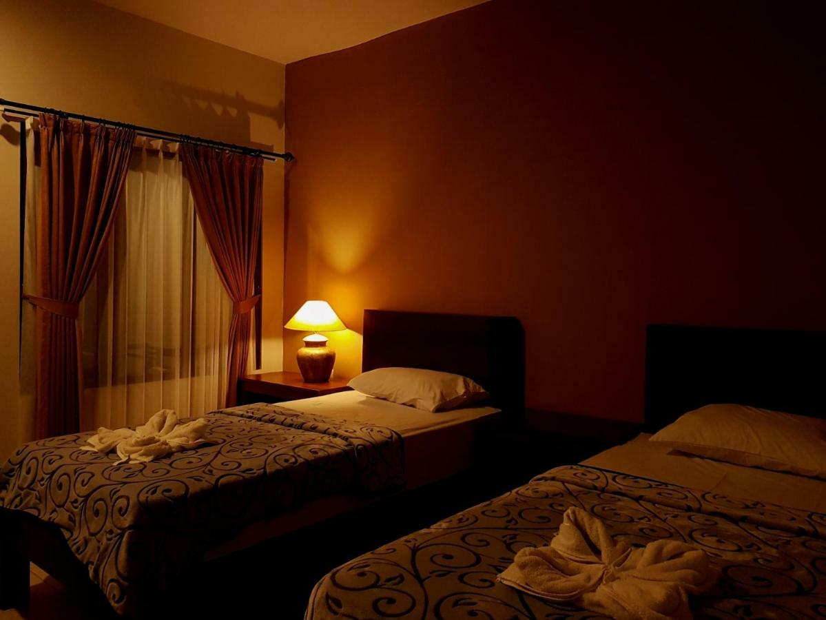 Hotel Ghamed Sari Esterno foto