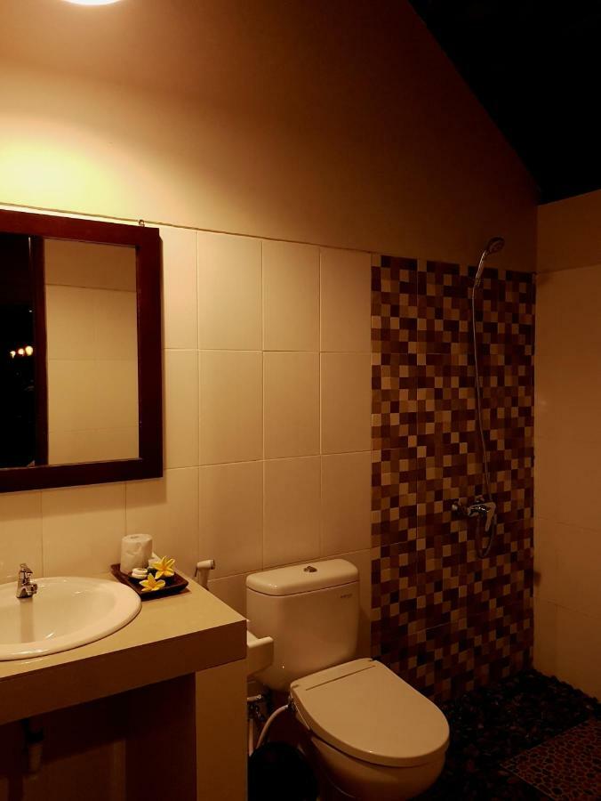 Hotel Ghamed Sari Esterno foto